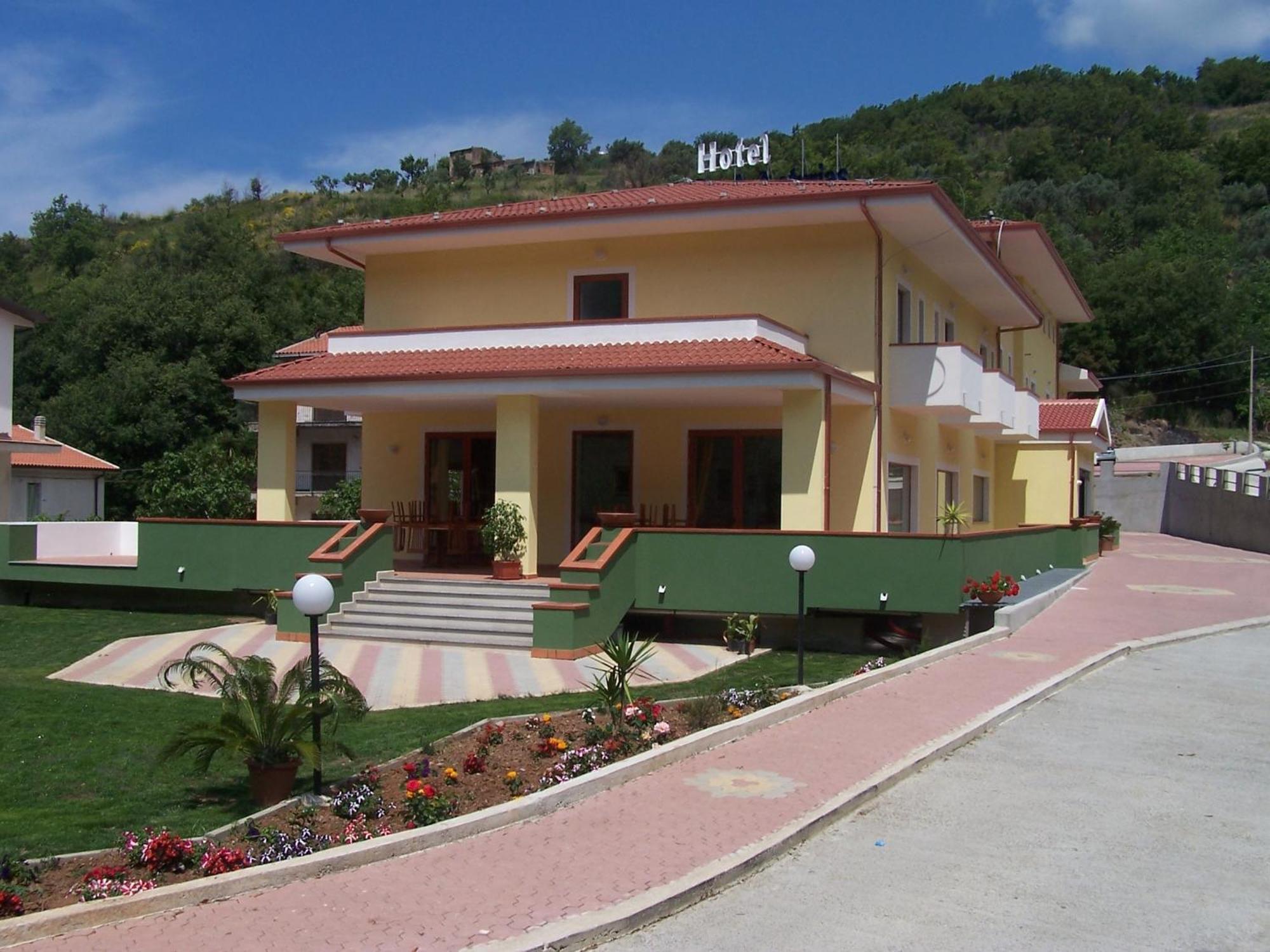 Real Asturias Hotel Acquappesa Eksteriør bilde