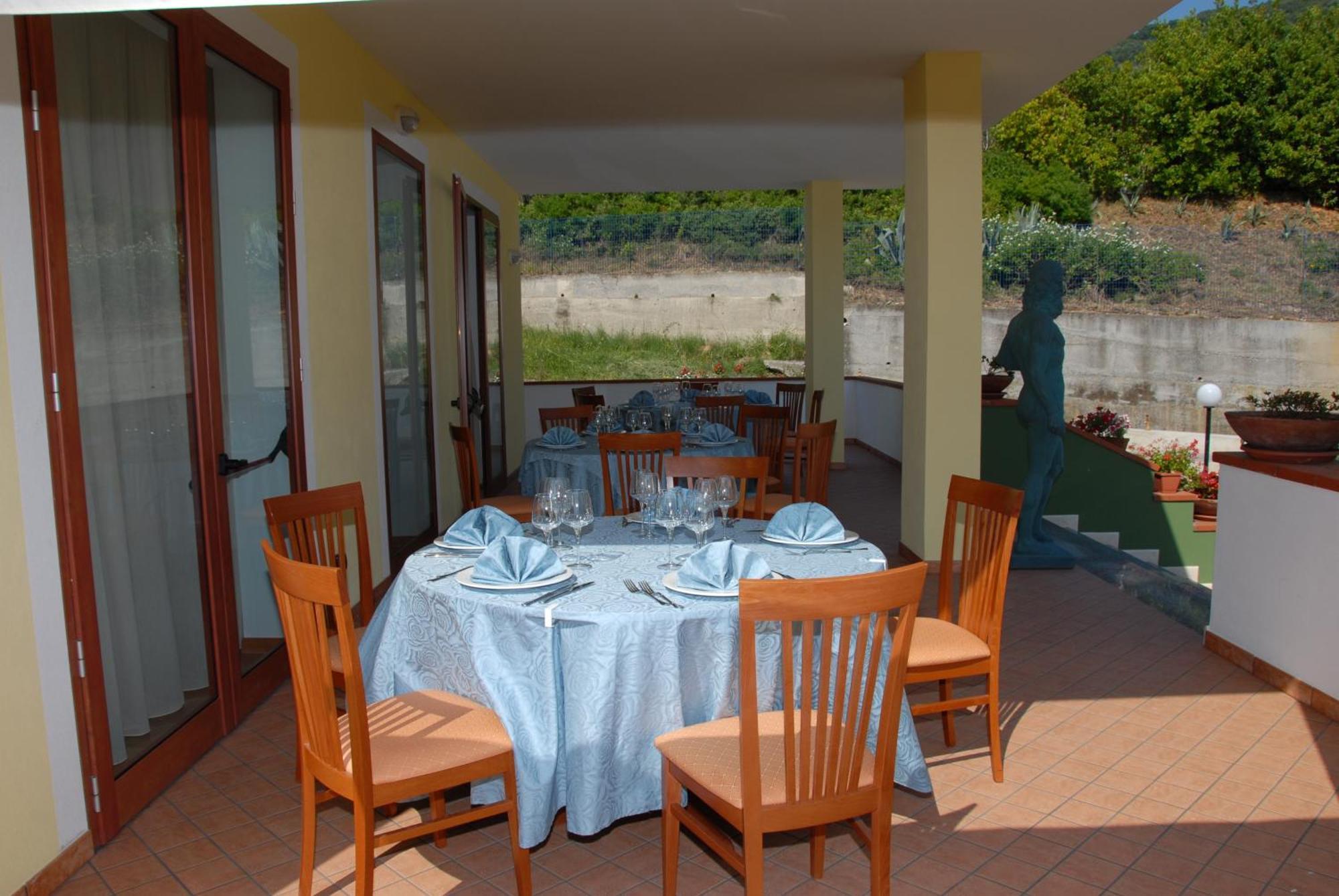 Real Asturias Hotel Acquappesa Eksteriør bilde
